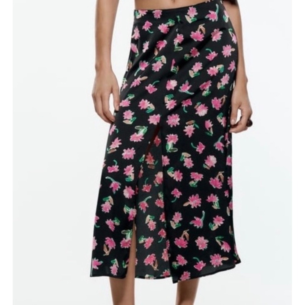 Zara Womens Floral Print Satin Midi Skirt Black Pink High Waist Slit Size Medium
